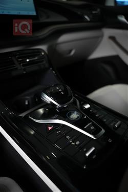 بی وای دی Qin Plus